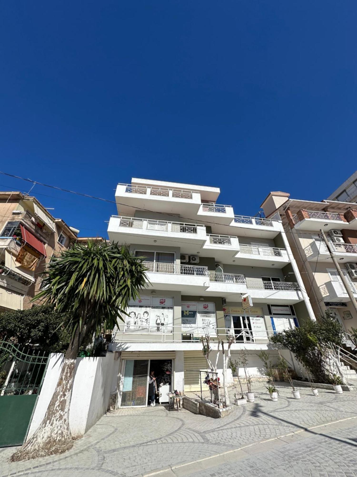 Olivias Apartments City Center Sarande Ngoại thất bức ảnh