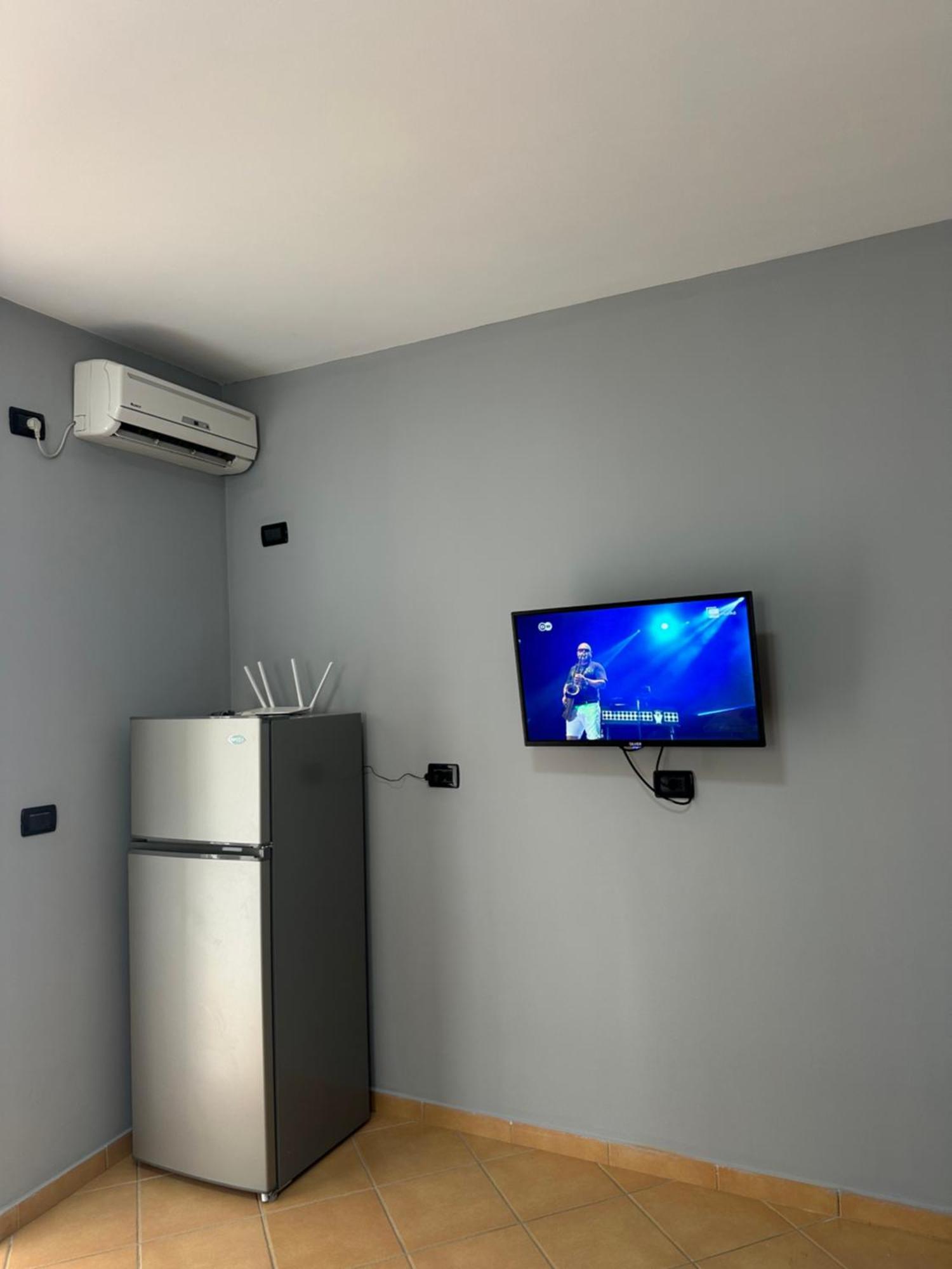 Olivias Apartments City Center Sarande Ngoại thất bức ảnh