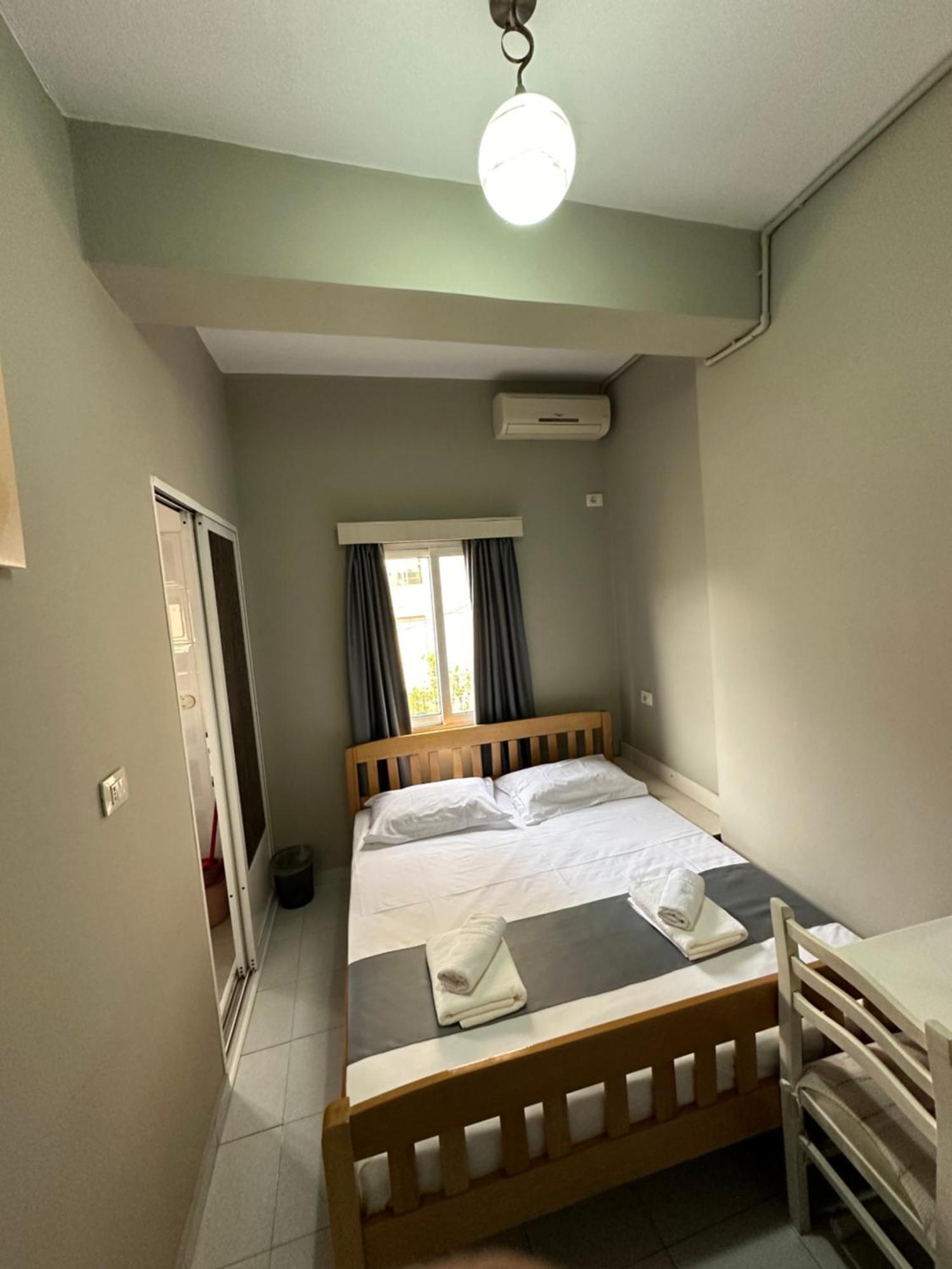 Olivias Apartments City Center Sarande Ngoại thất bức ảnh