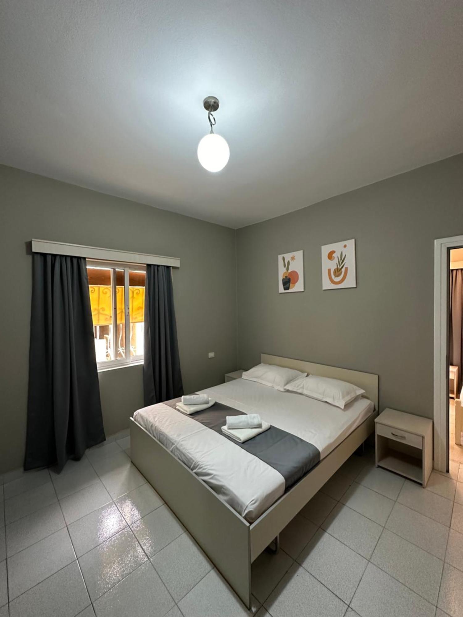 Olivias Apartments City Center Sarande Ngoại thất bức ảnh