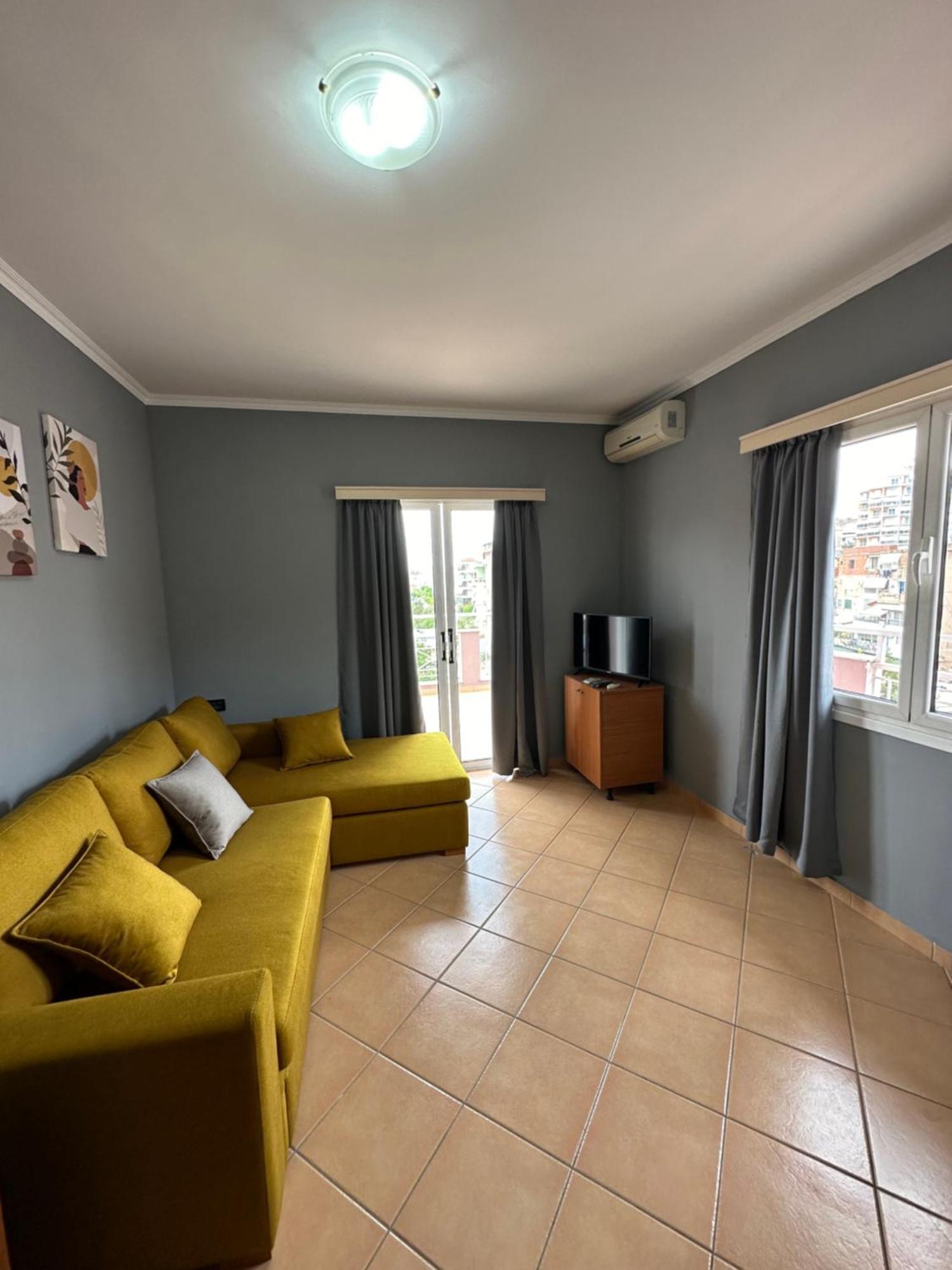 Olivias Apartments City Center Sarande Ngoại thất bức ảnh