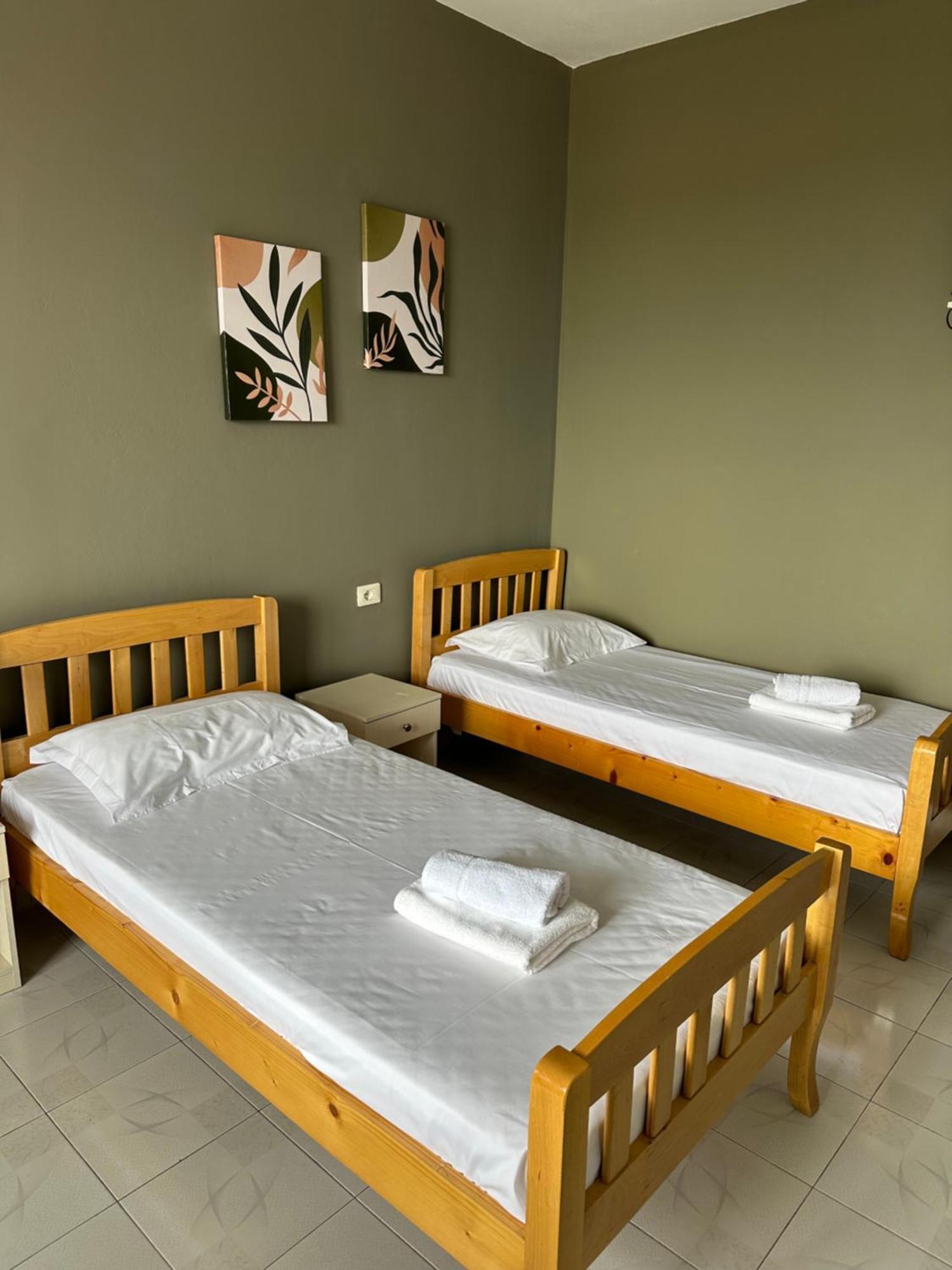 Olivias Apartments City Center Sarande Ngoại thất bức ảnh