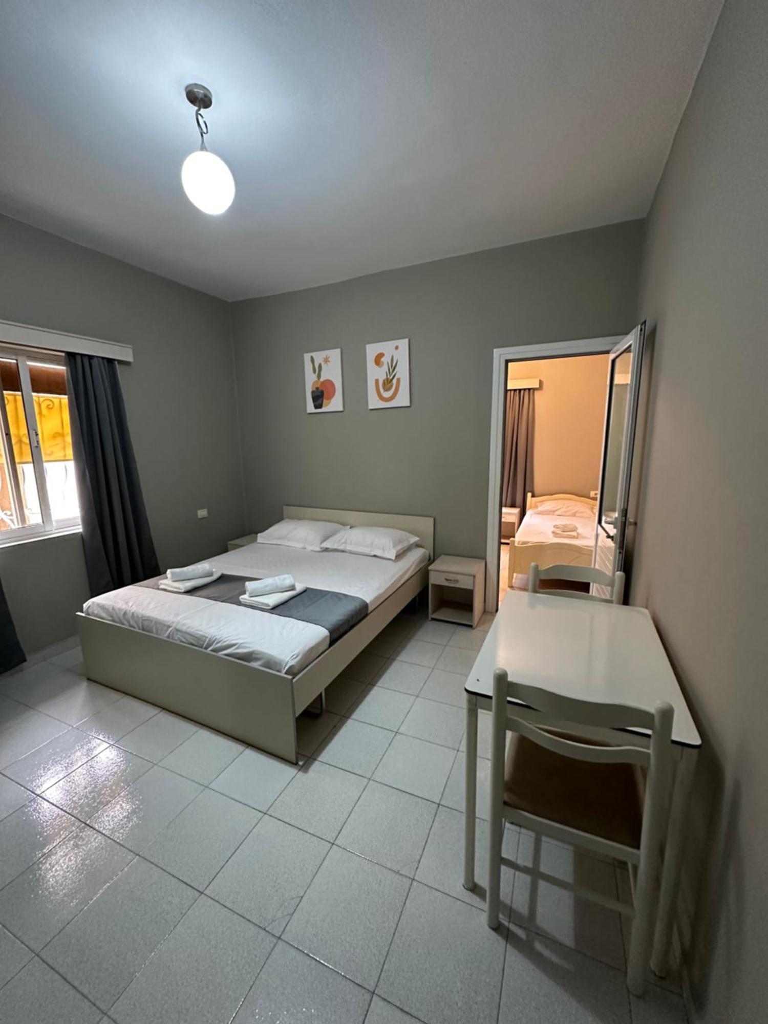 Olivias Apartments City Center Sarande Ngoại thất bức ảnh